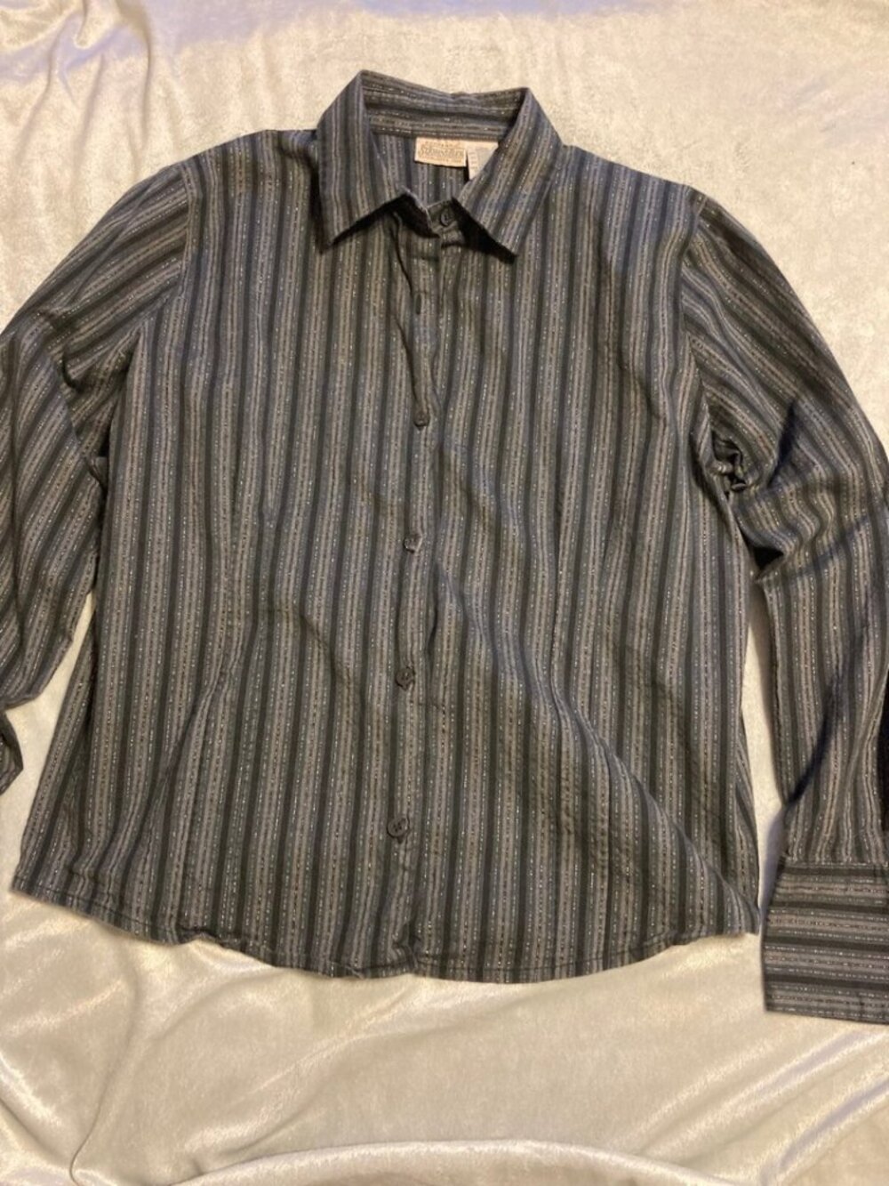 St Johns Bay ~ Button up Shirt ~ Size Large ~ Womens